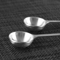 thumbnail image 4 of Juego de 2 cucharas para servir con orificio de drenaje, cuchara de oliva de acero inoxidable para frasco, cucharas de pepinillo para recipientes de 7,5"., 4 of 5