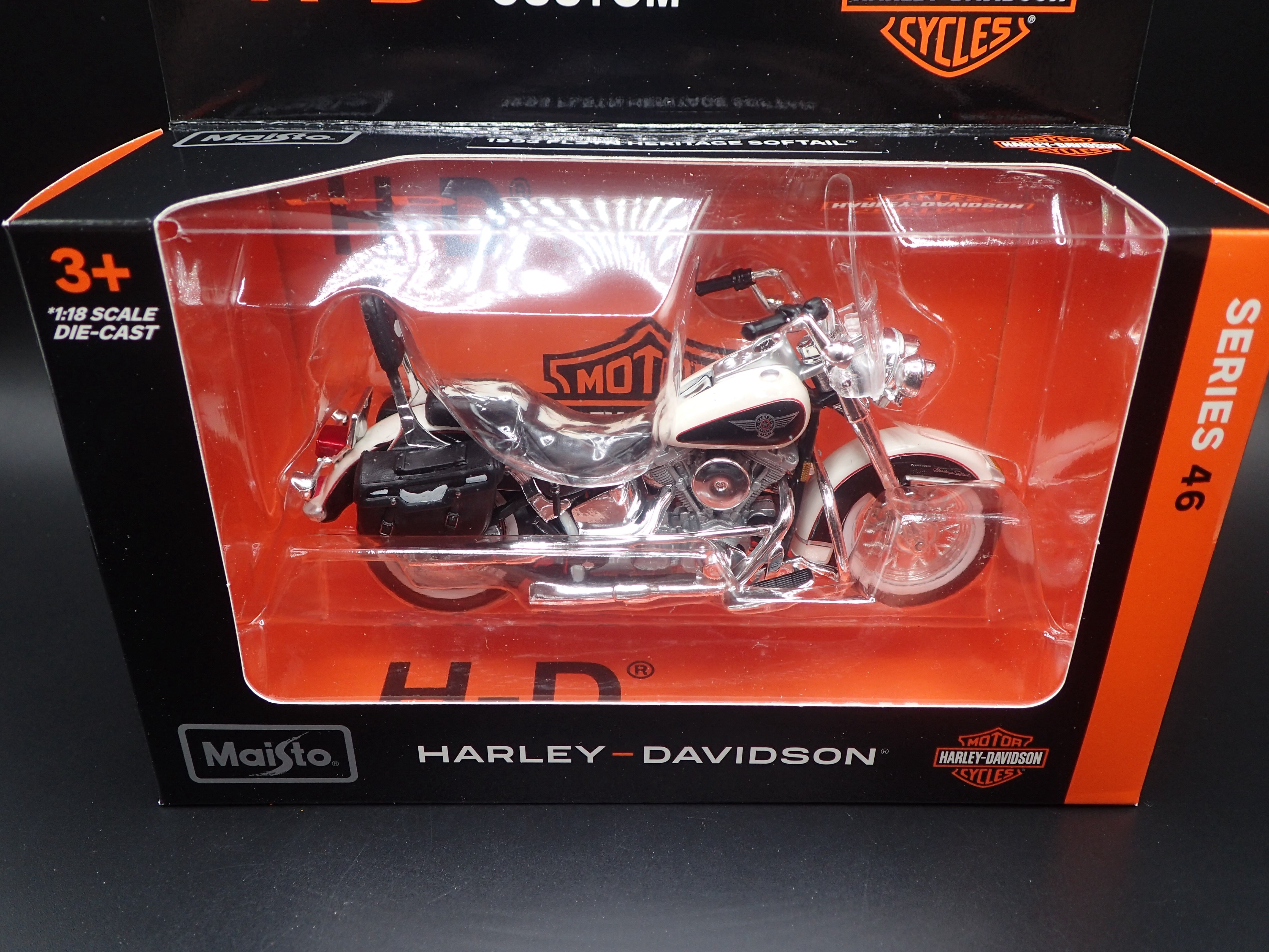 2013 Harley Davidson XL 1200V Seventy Two Green Motorcycle Model 1