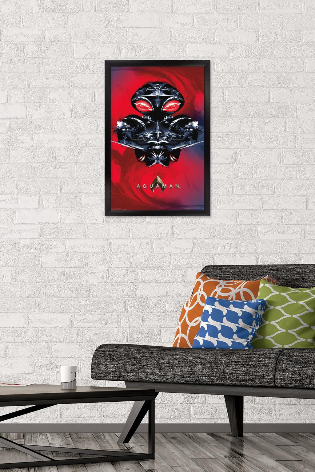DC Comics Movie - Aquaman - Manta Silhouette Wall Poster, 14.725" x 22.375", Framed