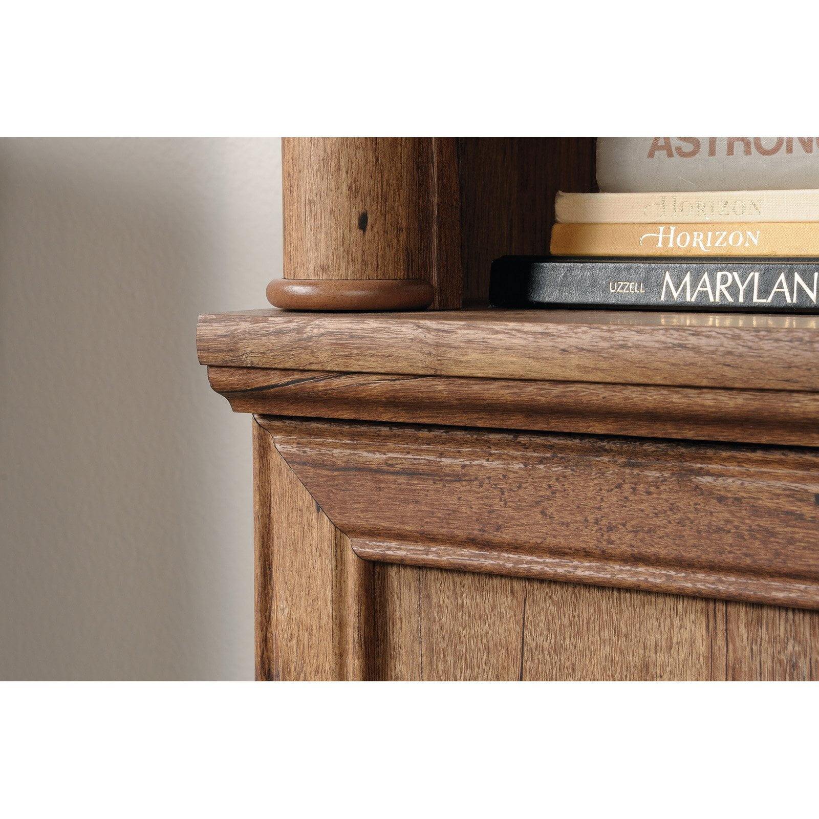 Sauder palladia 2024 vintage oak bookcase