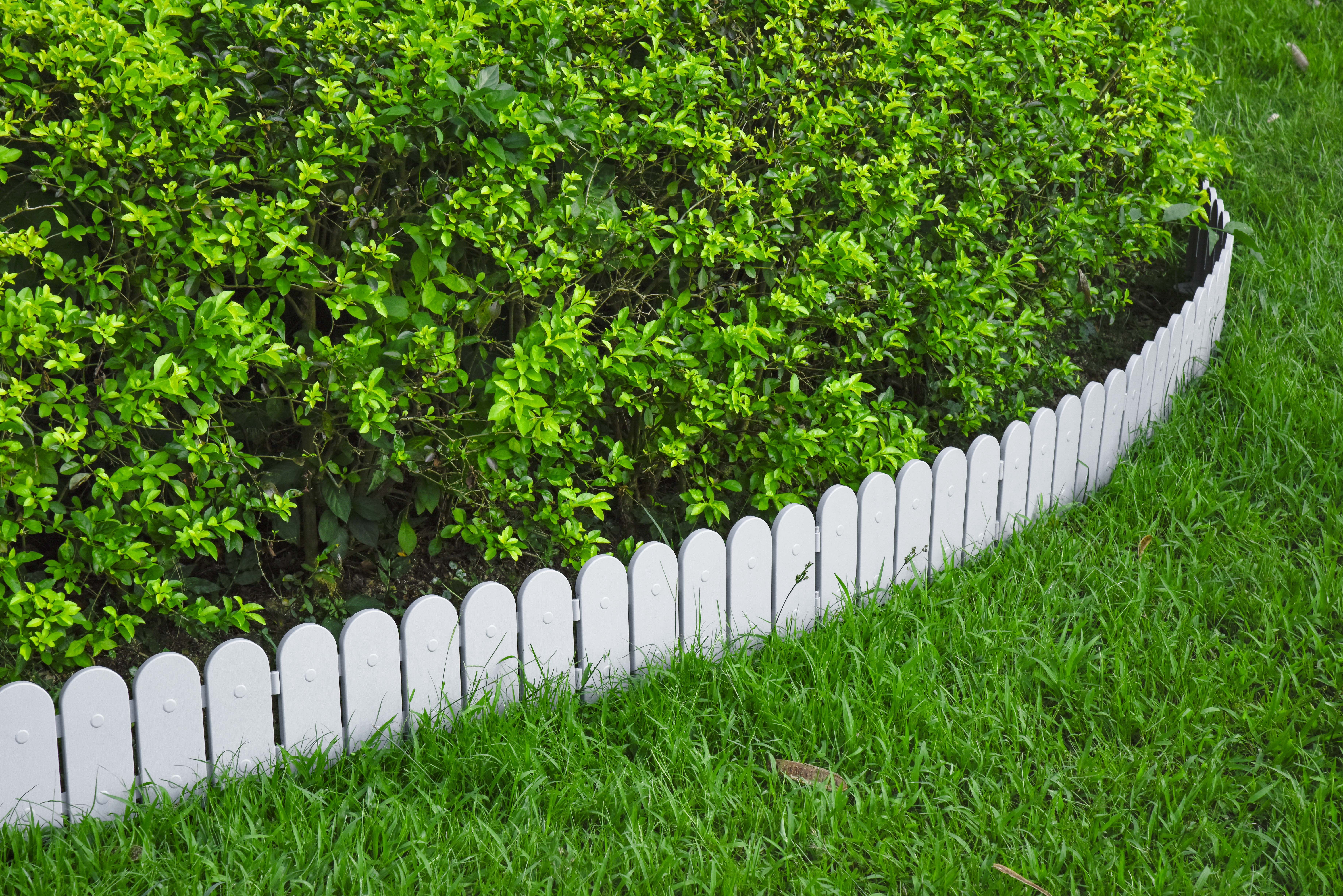 Evelyne Garden Border Edging: Wooden Fence Design - 16pcs Gray Yard Landscaping Fence Liner Lawn Edge Barrier - 20ft Kit of Decorative Lawn Landscape Panels Elements - GMT-10374-E08