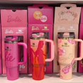 thumbnail image 2 of ¡El despertar del poder rosa! El modelo conjunto BARBIE x STANLEY, vaso con pajita de gran capacidad, desata una tormenta rosa este verano, 2 of 4