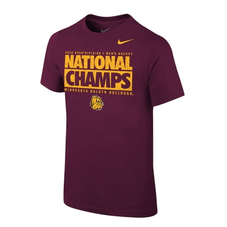 Bulldogs Locker Room Sham Minnesota Duluth Bulldogs Nike Youth 2018 NCAA Men's Ice Hockey National Champions Locker Room T-Shirt - Maroon ()