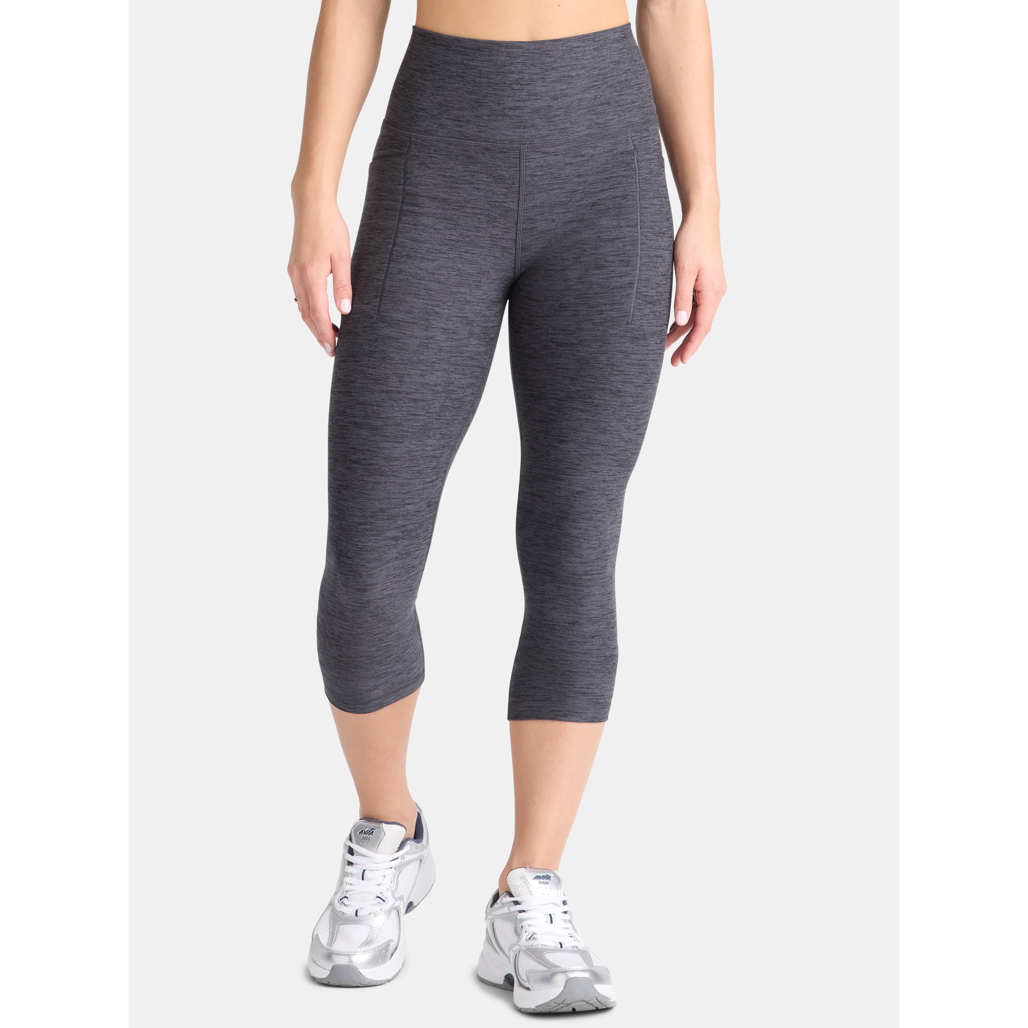 Athletic Works Women's and Women's Plus ButterCore Capri Leggings with Pockets, 21" Inseam, Sizes XS-4X
