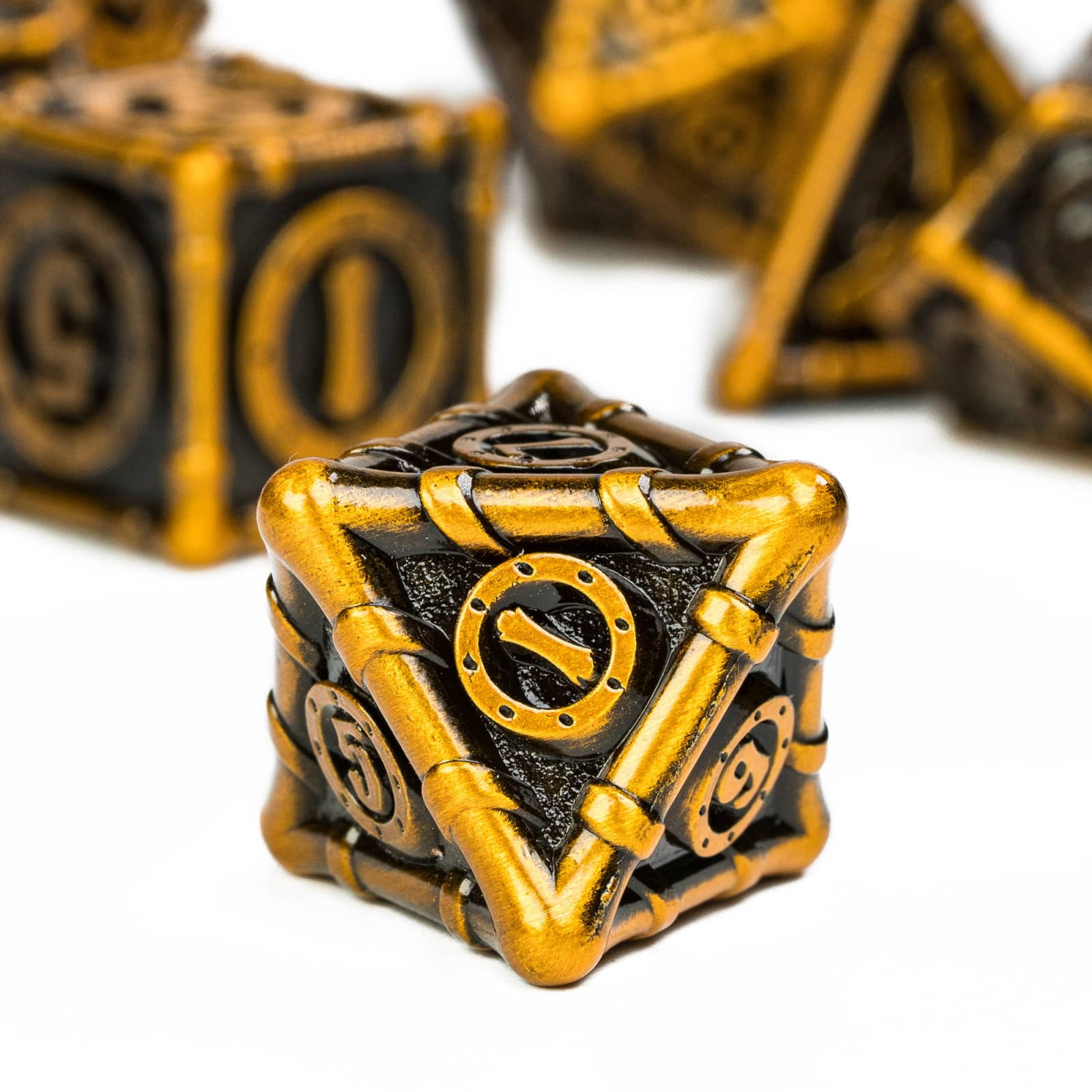 Cusdie 7 Pcs DND Metal Dice, Steampunk Style Polyhedral Dice Set, Metal Dice Set for Role Playing Game D&D Dice MTG Pathfinder