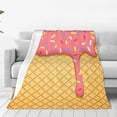 thumbnail image 1 of Fotbe Pink Ice Cream Manta de Franela Acolchonada con Estampado, Súper Suave y Esponjosa, Extra Grande para Sofá, Cama, Uso Todo el Año-60"x50", 1 of 7