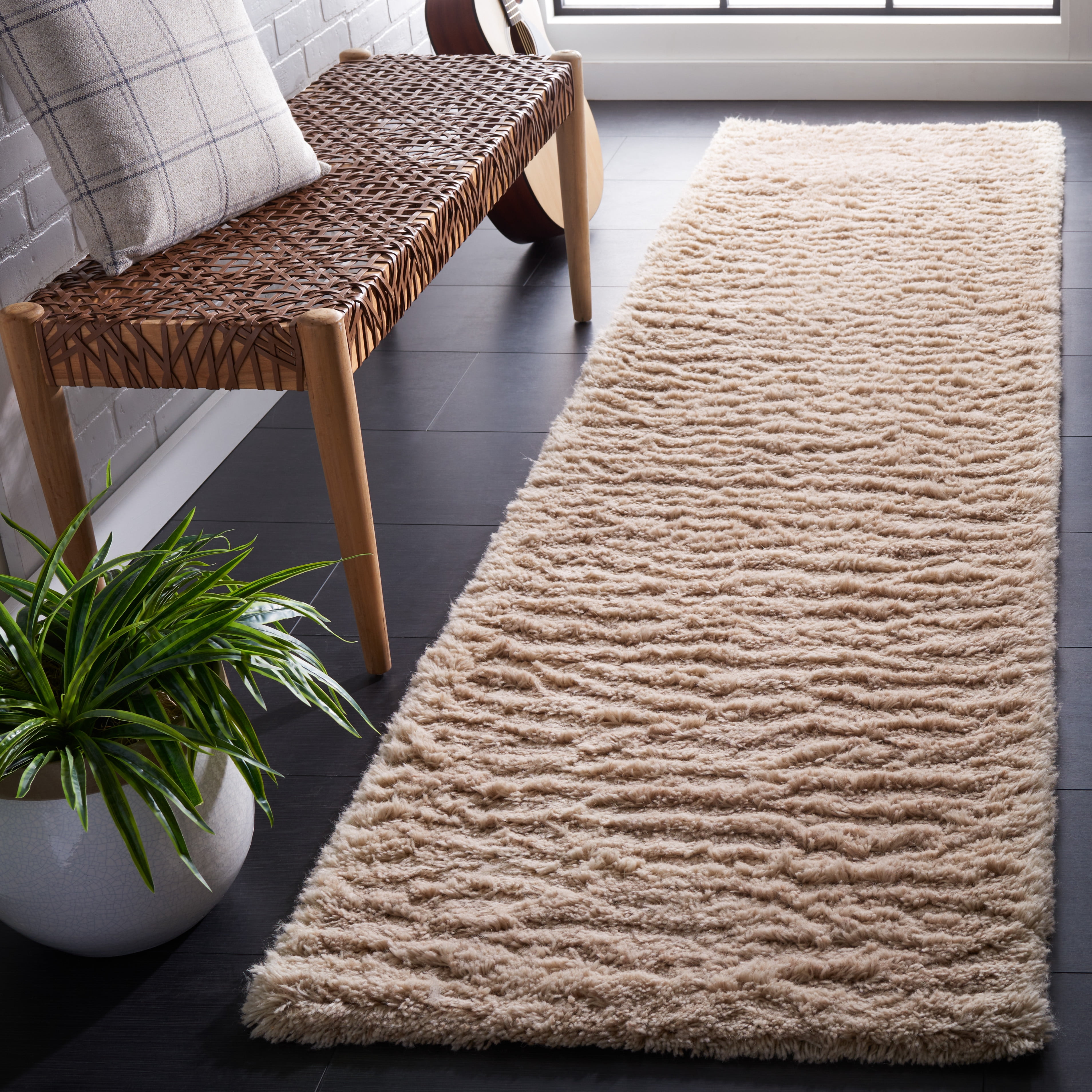 SAFAVIEH Casablanca Eugene Solid Runner Rug, Beige, 2'3" x 9'