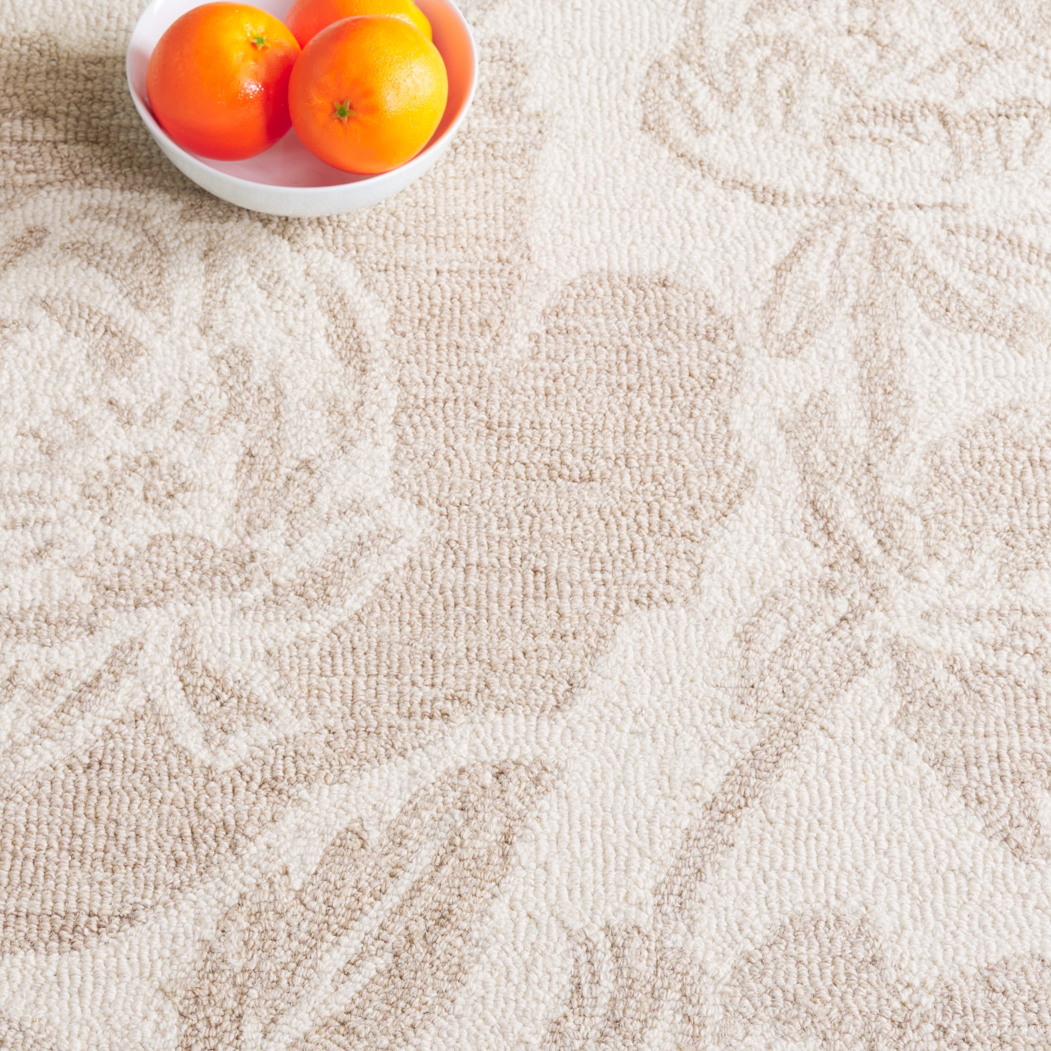 SAFAVIEH Jardin Tatjana Floral Area Rug, Ivory/Beige, 6' x 6' Square