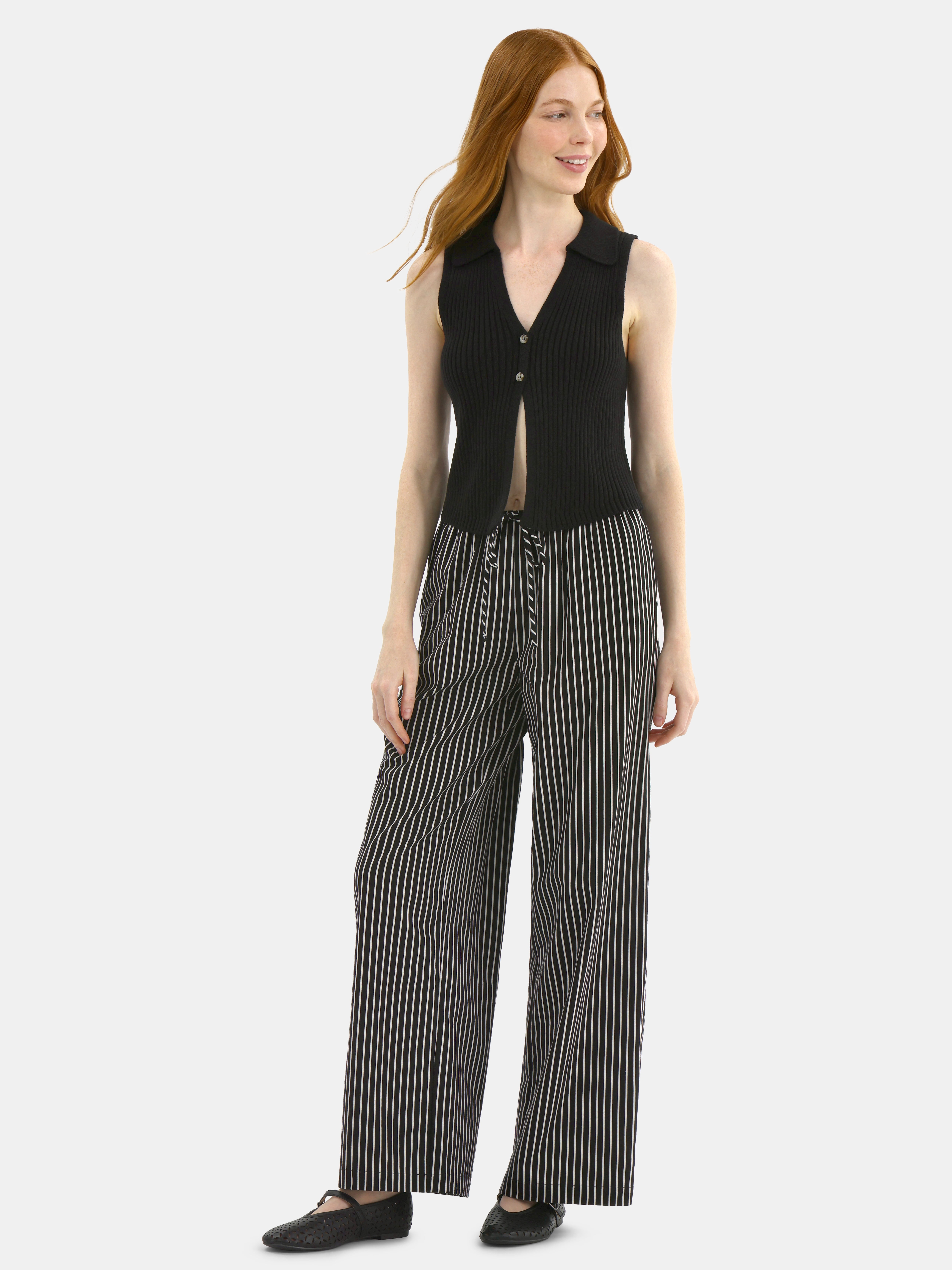 No Boundaries Button-Front Sweater Vest Top, Women's