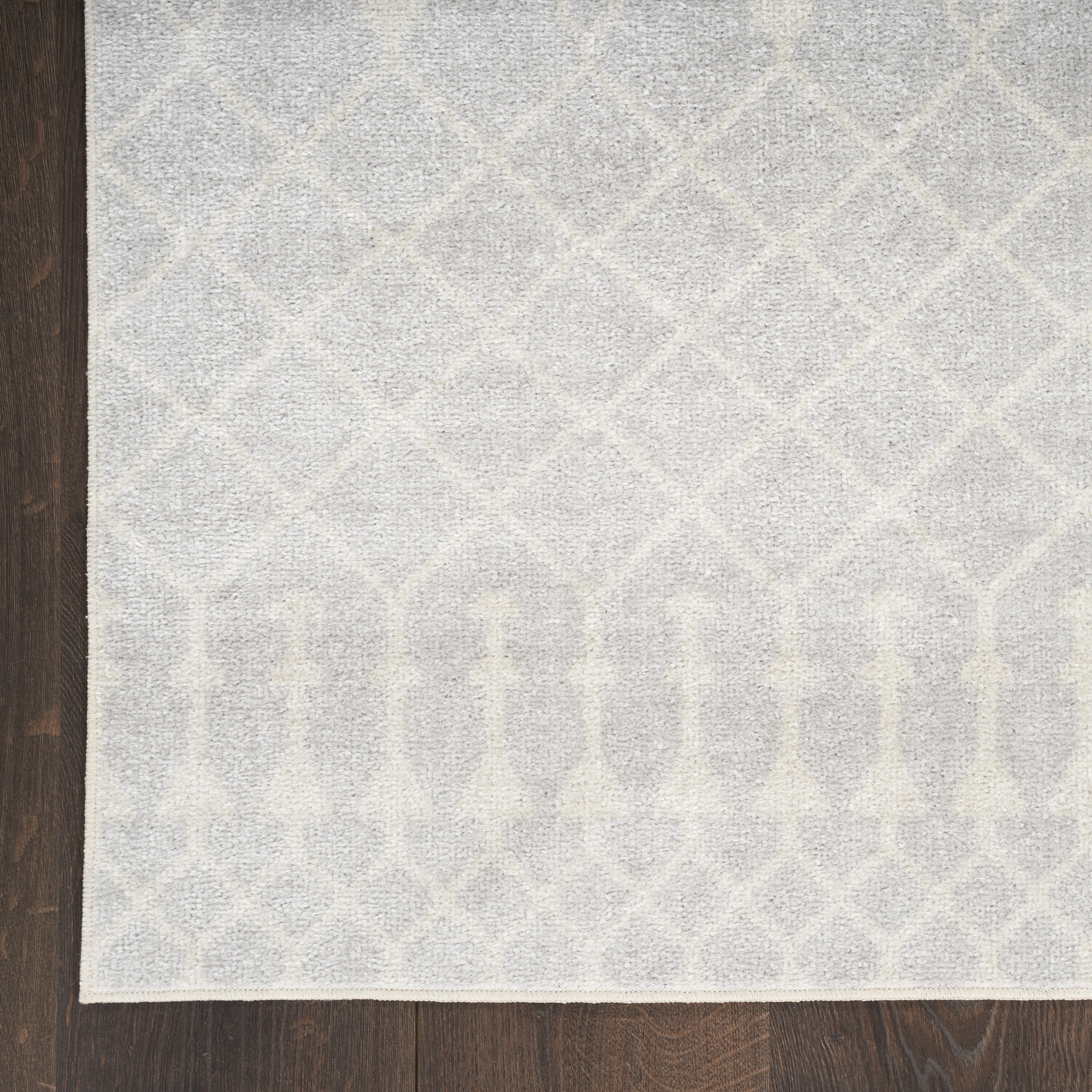 Nourison Astra Machine Washable Moroccan Grey 6'7" x 9' Area Rug (7x9)