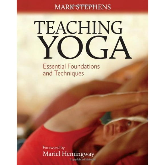 Pre-Owned Teaching Yoga : Essential Foundations and Techniques 9781556438851
