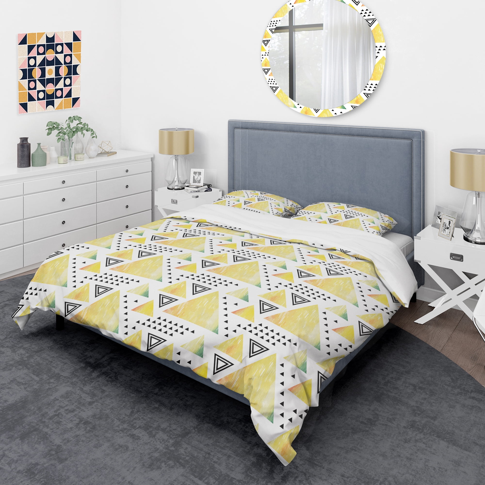 Designart 'Triangular Retro Design IV' Mid-Century Modern Duvet Cover Set