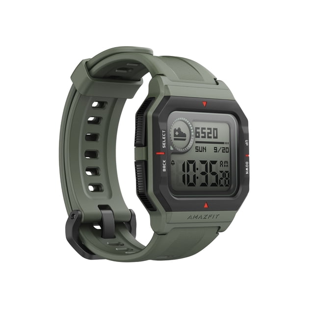 smartwatch amazfit neo verde con pantalla blanco y negro de 1.2" siempre visible; vista 3/4 frontal de caja rectangular de cuatro lados con bisel negro, correa de silicón ajustable y cuatro botones físicos; muestra hora, fecha y contador de pasos; Bluetooth 5.0, control de ritmo cardiaco 24 hrs y seguimiento de sueño; a menudo usado como monitor de actividad discreto para rutinas diarias.