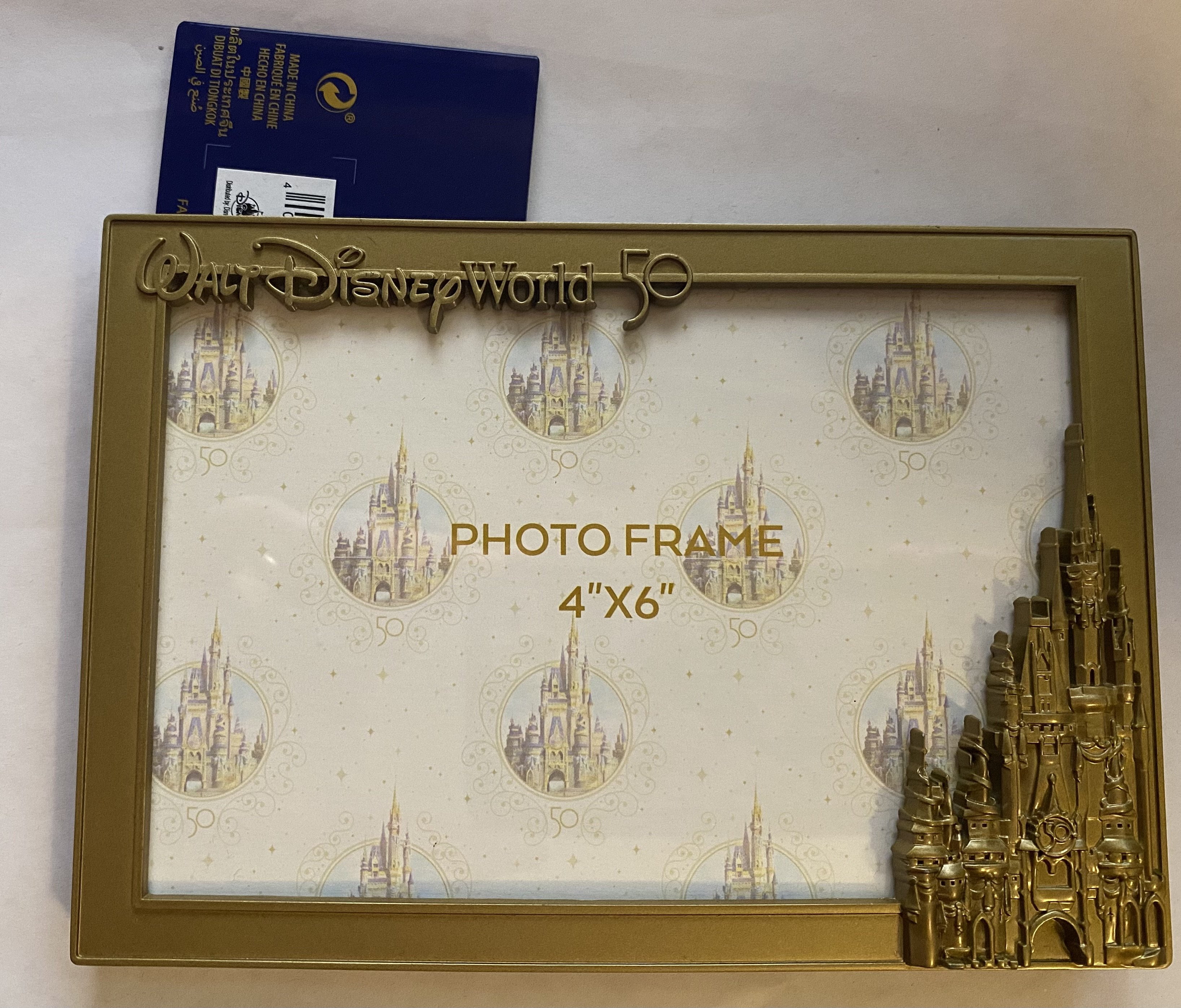 Walt Disney World Photo Album~50 inserts~Holds 100 4 x 6 photos~in orig.  wrap