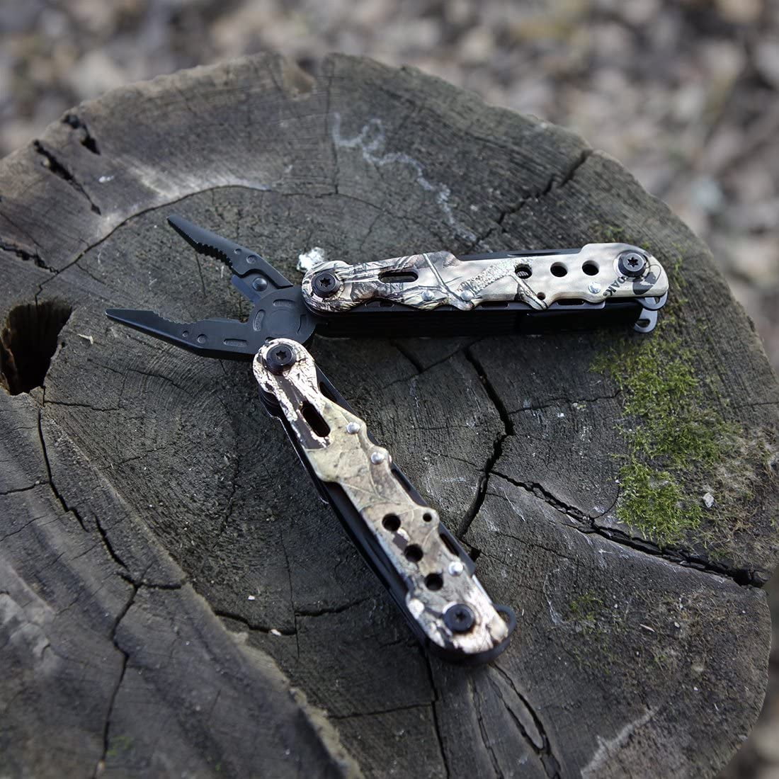 MOSSY OAK Multi-tool - 13 in 1 Multi Function Pliers - Folding Pocket Tool with Sheath, Camo - Portable Pocket Knife for Outdoors, Survival, Camping, Fishing, Hunting, Hiking