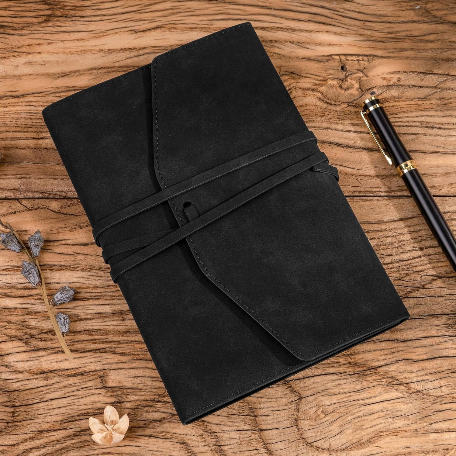 Vintage Journal for Women Men Leather Bound Junk Journal Notebook 160 Pages Book of Shadows Journals for Writing Diary Travel Sketching , 5.9x 8.6 in, Soft Cover, Black Black