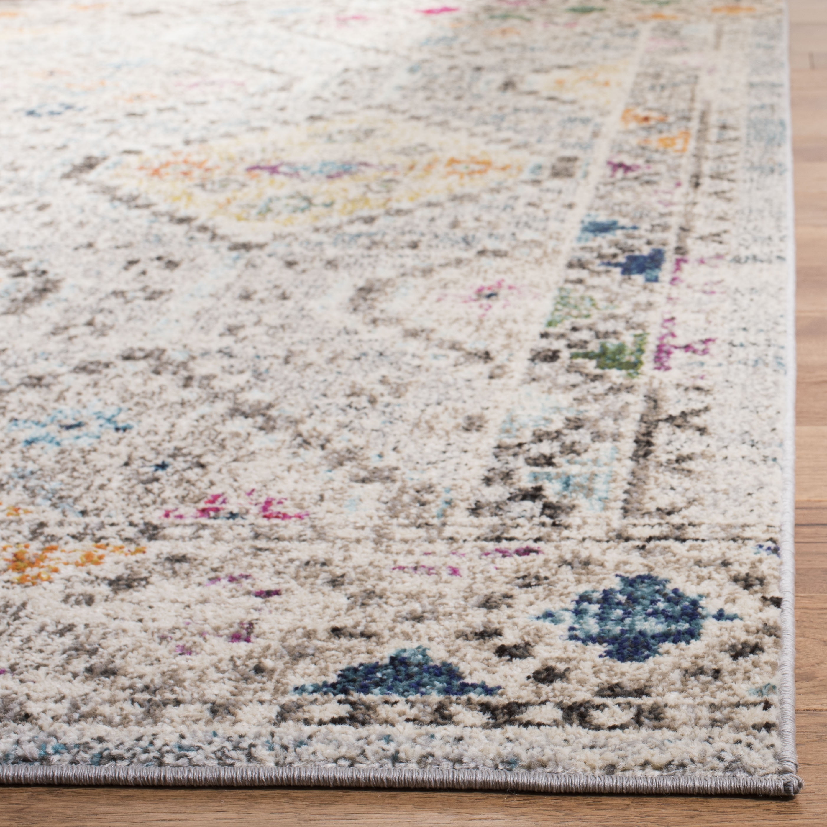 SAFAVIEH Madison Lanford Vintage Geometric Area Rug, Grey/Yellow, 5'3" x 7'6"