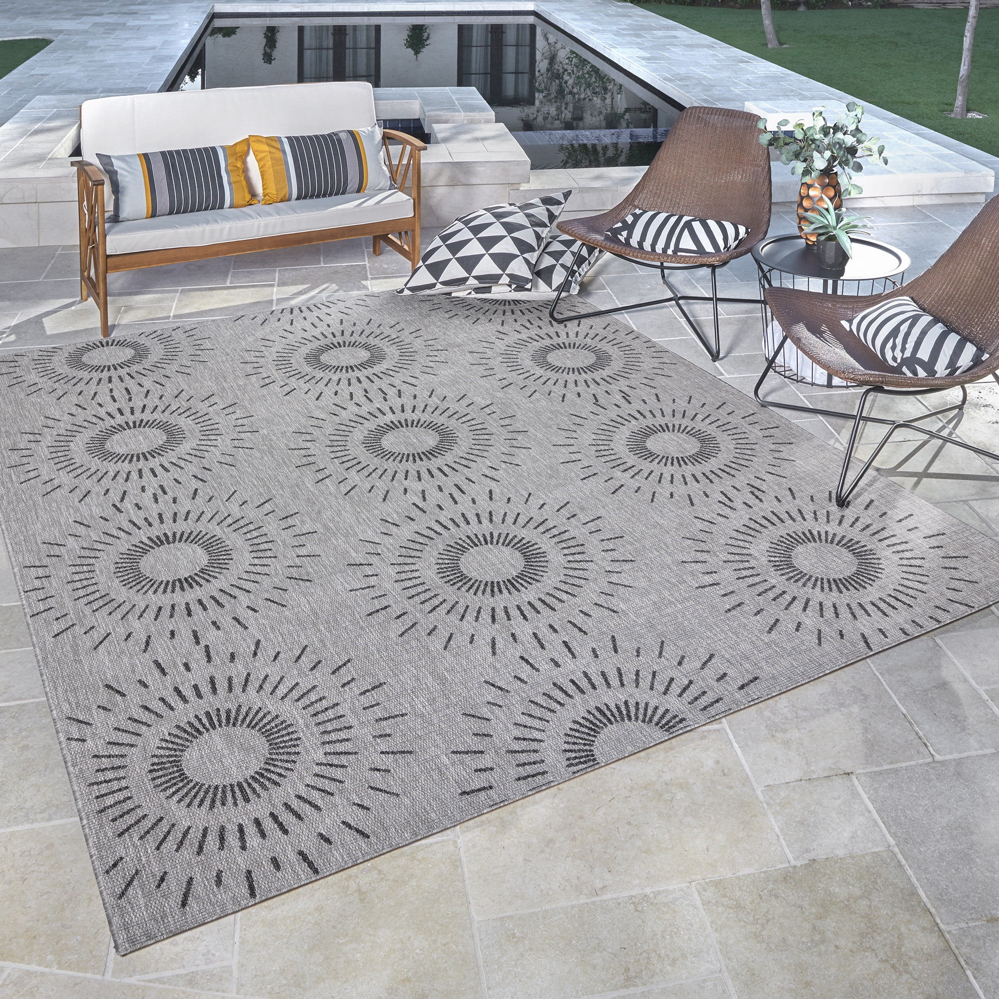 Savara Ziba Indoor/ Outdoor Polypropylene Gray Flat Weave Area Rug, 8x10