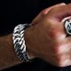 thumbnail image 2 of Pulsera de acero de titanio delantera y trasera de moda Pulsera de hombre dominante, 2 of 5