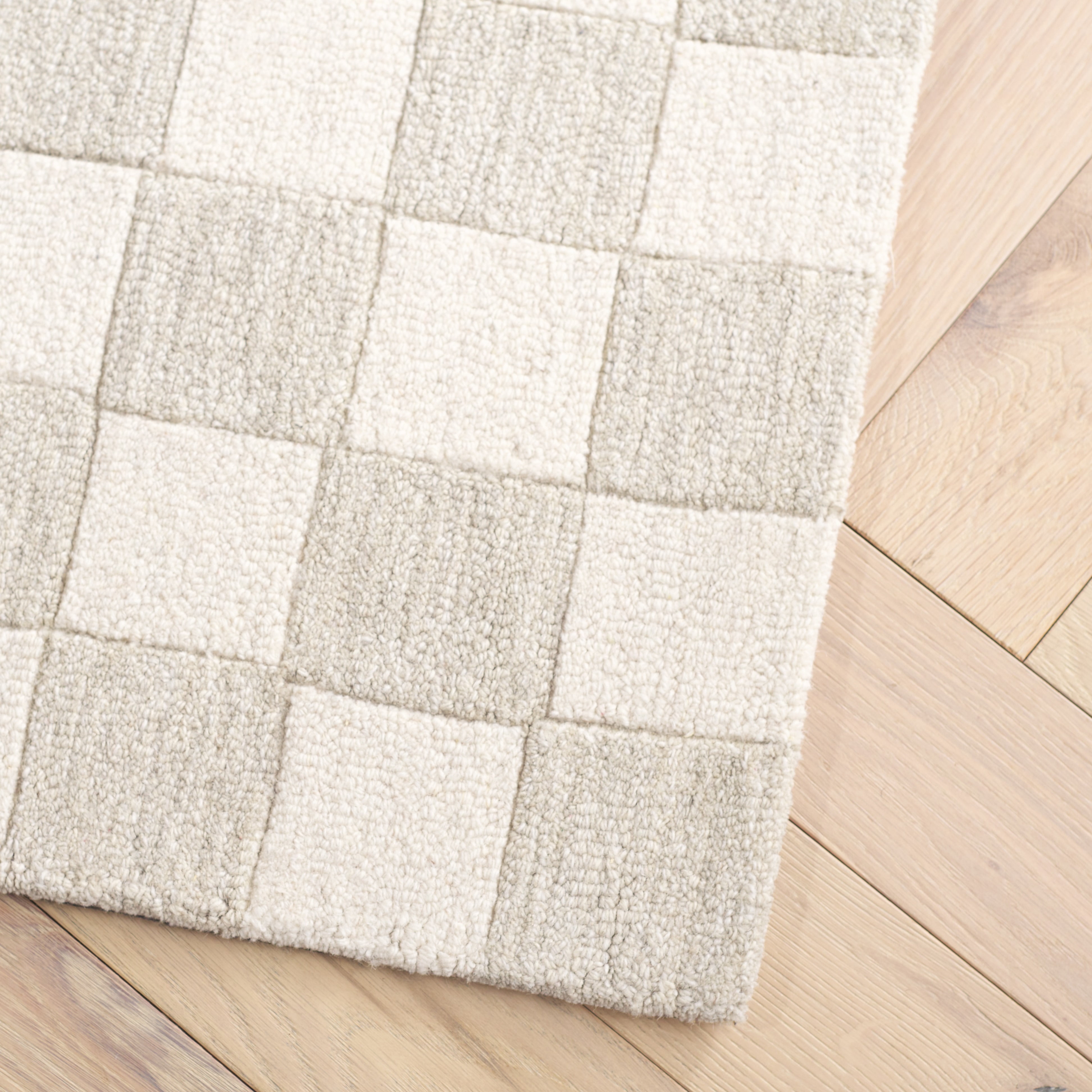 SAFAVIEH Martha Stewart Chelsea Checkered Area Rug, Beige/Ivory, 5' x 8'