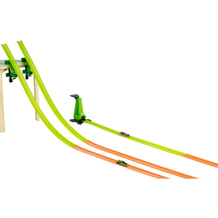 Hot Wheels Track Builder Fox Run 30-Feet Track Pack