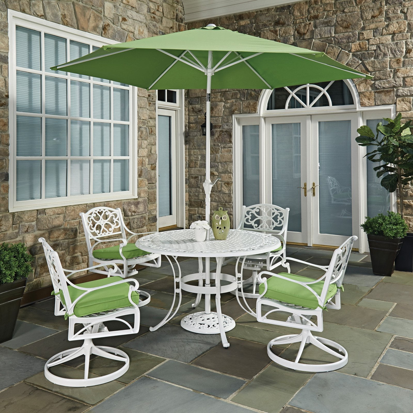 Biscayne White Round 7 Pc Outdoor Dining Table, 4 Arm Chairs with