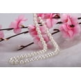 thumbnail image 3 of Collier Blanc en Perles Fausses 8 mm, 3 of 3