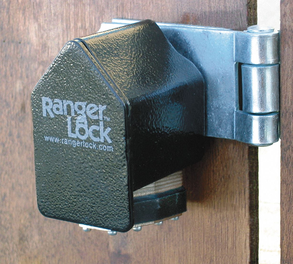 Ranger Lock Padlock Guard,3 5/8in,Hardened Steel,Blk RGJR00