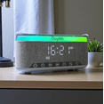thumbnail image 1 of Radio Reloj Despertador Bluetooth Auxiliar Radio FM con Cargador Inalambrico 15W, 1 of 8