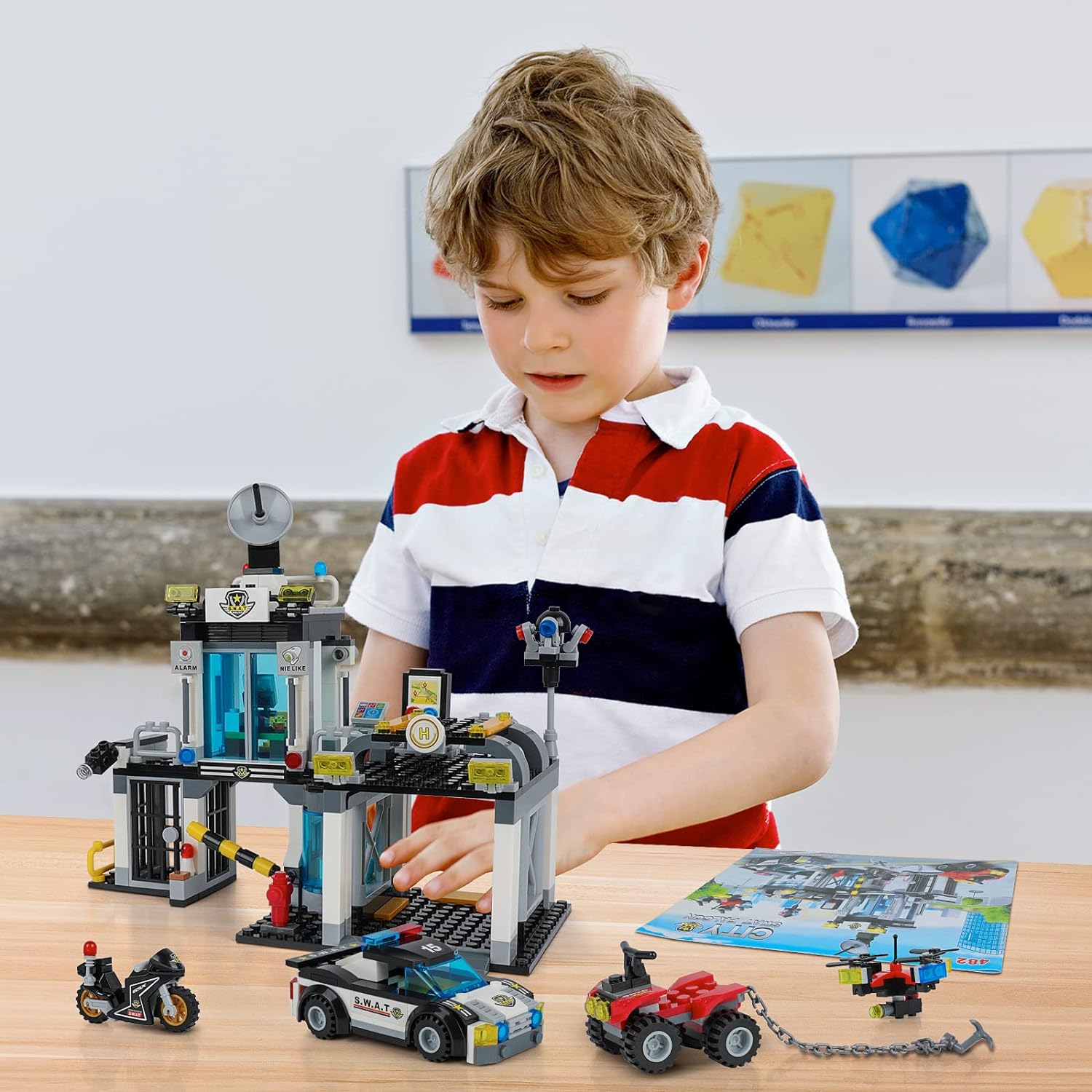 EP EXERCISE N PLAY Building Toy Set City Police Station 564 Pieces Command Center with Police Car Black