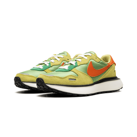 NIKE WOMENS Phoenix Waffle Womens "Orange" FD2196-300 FD2196-300 from Stadium Goods