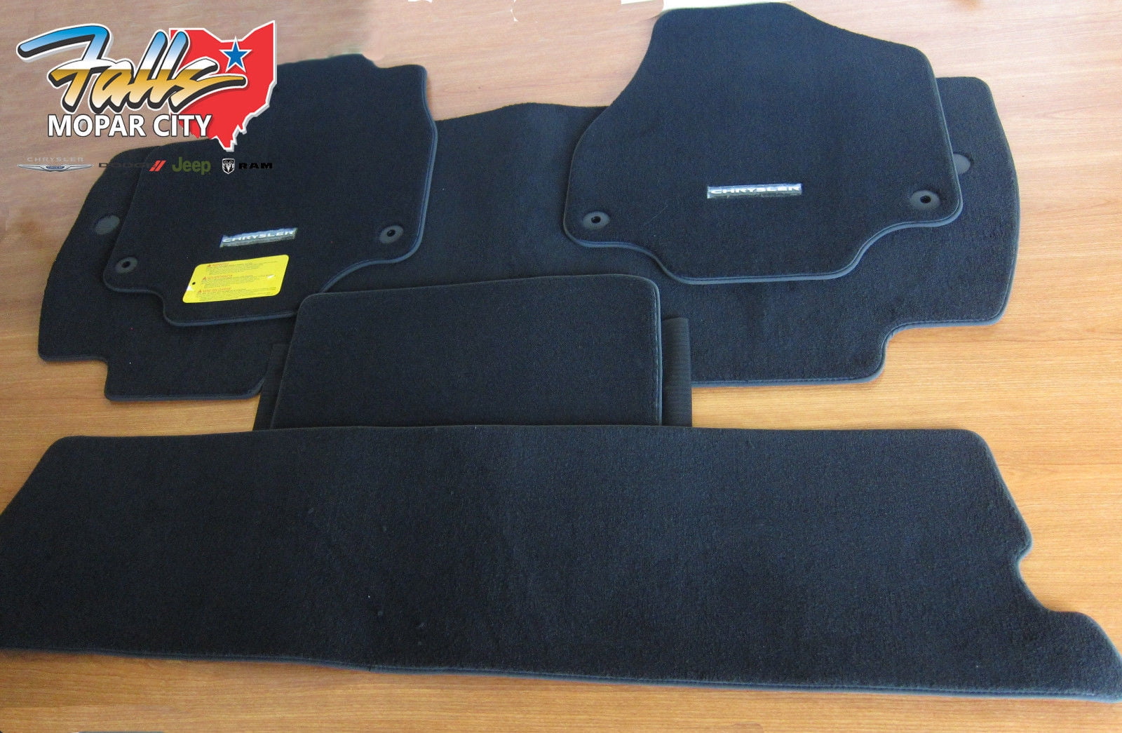 20172019 Chrysler Pacifica 5 Piece Premium Black Carpet Floor Mat Set