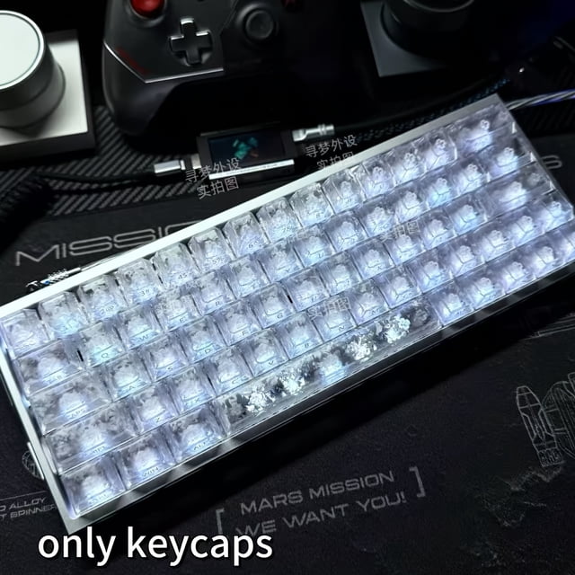 132 Keys, Translucent Side-Engraved Keycap, Carbon Fiber Keycap, PC Material, Cherry Profile, Forged Carbon Texture Process,