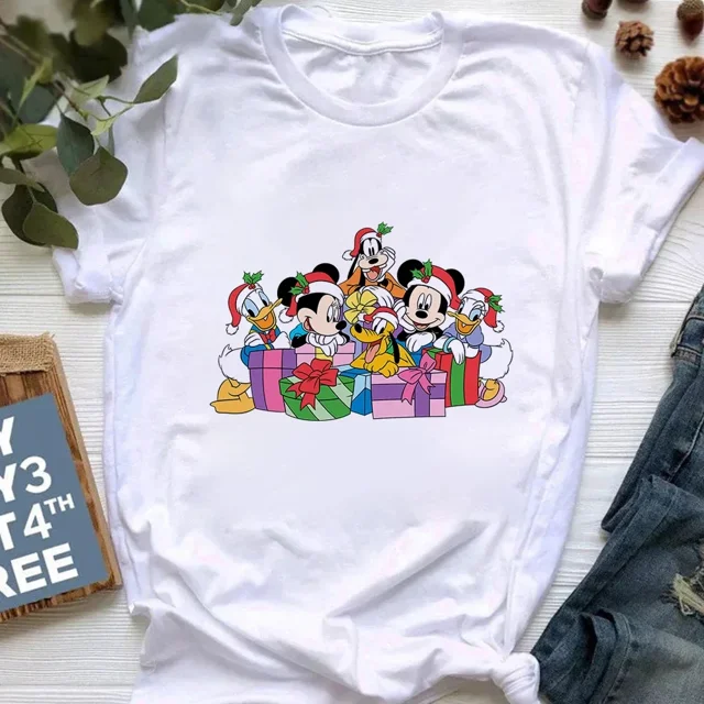 Camiseta de Feliz Navidad para mujer, camiseta de manga corta con estampado de Mickey de estética Harajuku, ropa Y2k para mujer, Tops 2024