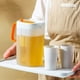 thumbnail image 5 of Vaso de agua Zainafacai, frasco grande de plástico hermético con tapa y asa de bloqueo, 50 oz, 1,5 l, agua, café, limonada, té helado y jugo, diseño delgado, más seguro que el hervidor de vidrio,, 5 of 8
