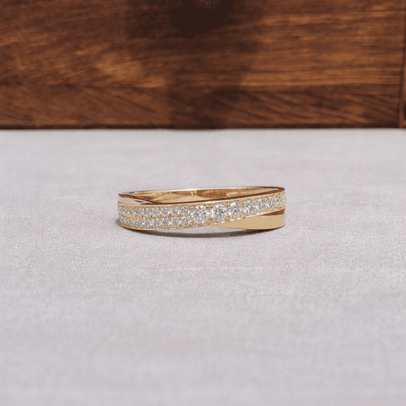 vylahjewellery Classic 10K Vermeil Yellow Gold Anniversary Gift Ring Round Cut Moissanite Diamond Wedding Ring Stackable Engagement Jewelery Ring