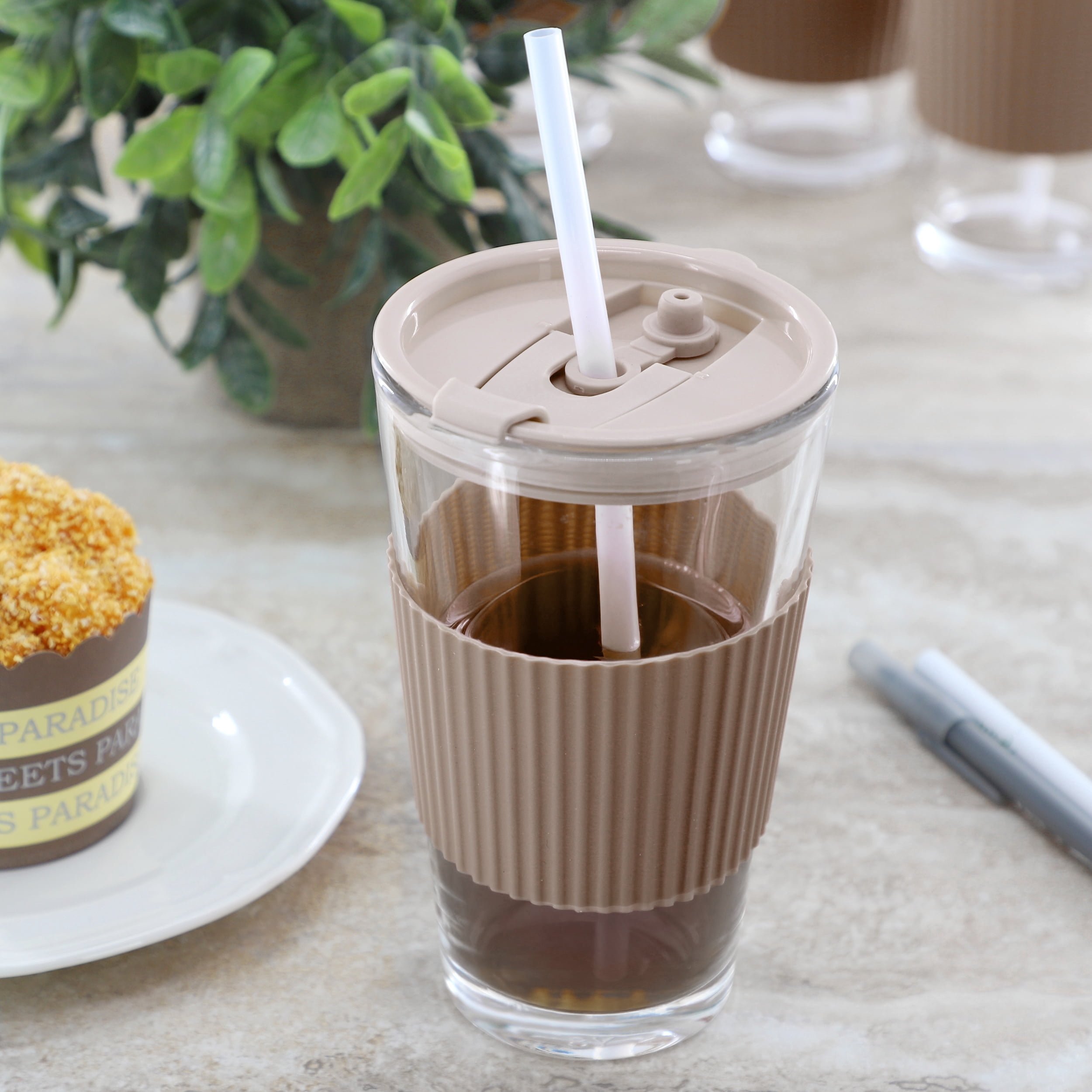 Mr. Coffee Sip Savvy 4 Piece 15 Ounce Silicone Sleeve Glass Cup Set w/ Lid and Straw in Brown