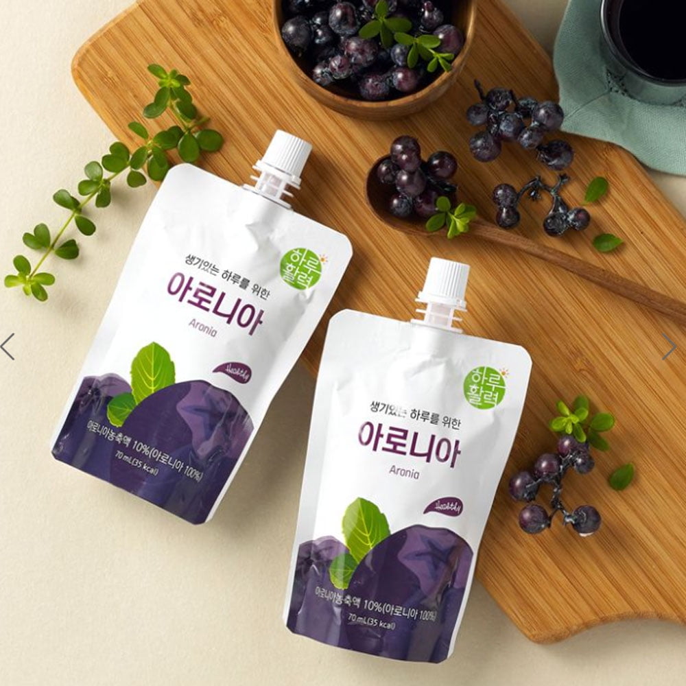 ChunhoNcare Korean Aronia Juice, 333 Polish Aronia Berries per Box, Grape & Strawberry Blend, No Preservatives, Resealable Pouch, Korea HACCP Certified (70mlx30pouches)