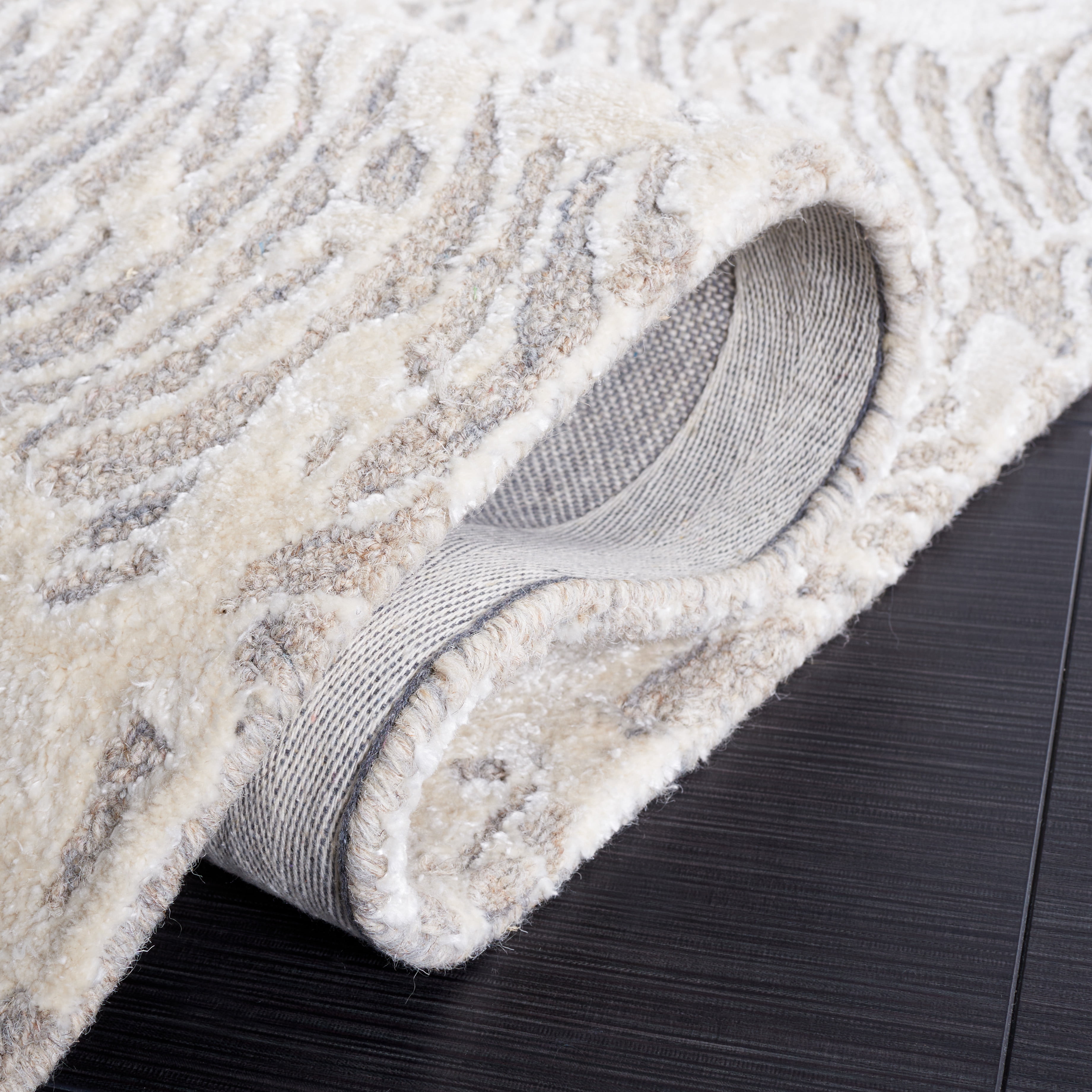 SAFAVIEH Glamour Tashi Abstract Area Rug, Light Grey/Ivory, 6' x 6' Round