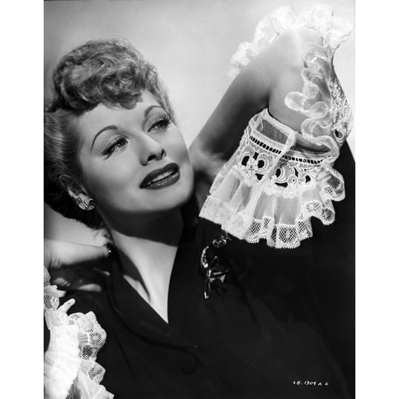 Lucille Ball Black And White Close Up Portrait Photo Print (8 x 10)