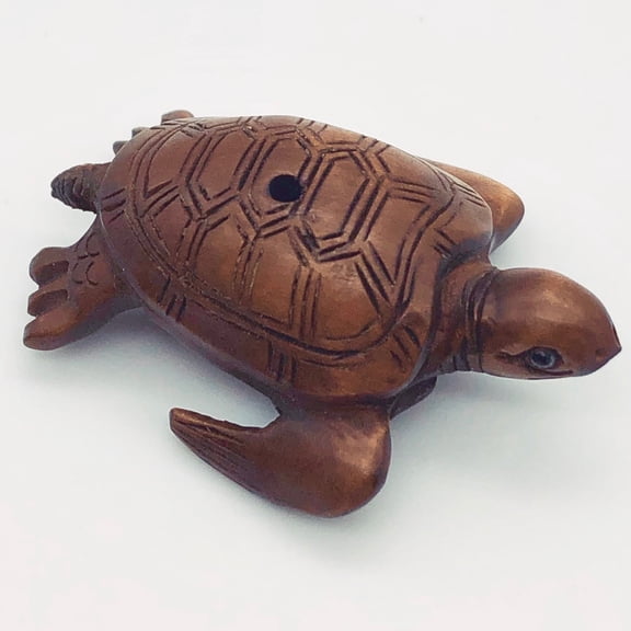 Carved Boxwood Sea Turtle Ojime/Netsuke Bead | 36x25.5x13.5mm | Brown | 1 Beads