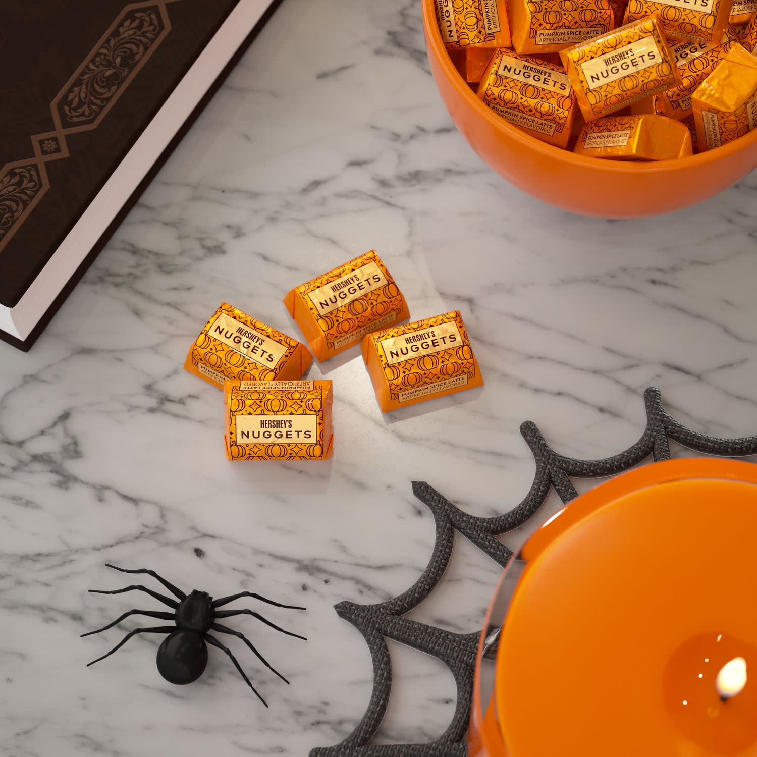 Hershey's Nuggets Pumpkin Spice Latte Flavored Halloween Candy, Bag 8 oz