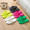 thumbnail image 2 of Chanclas de plataforma de suela blanda para mujer, zapatillas de nube antideslizantes para playa de verano, sandalias deslizantes de baño con Clip de suela gruesa para mujer, 2 of 5