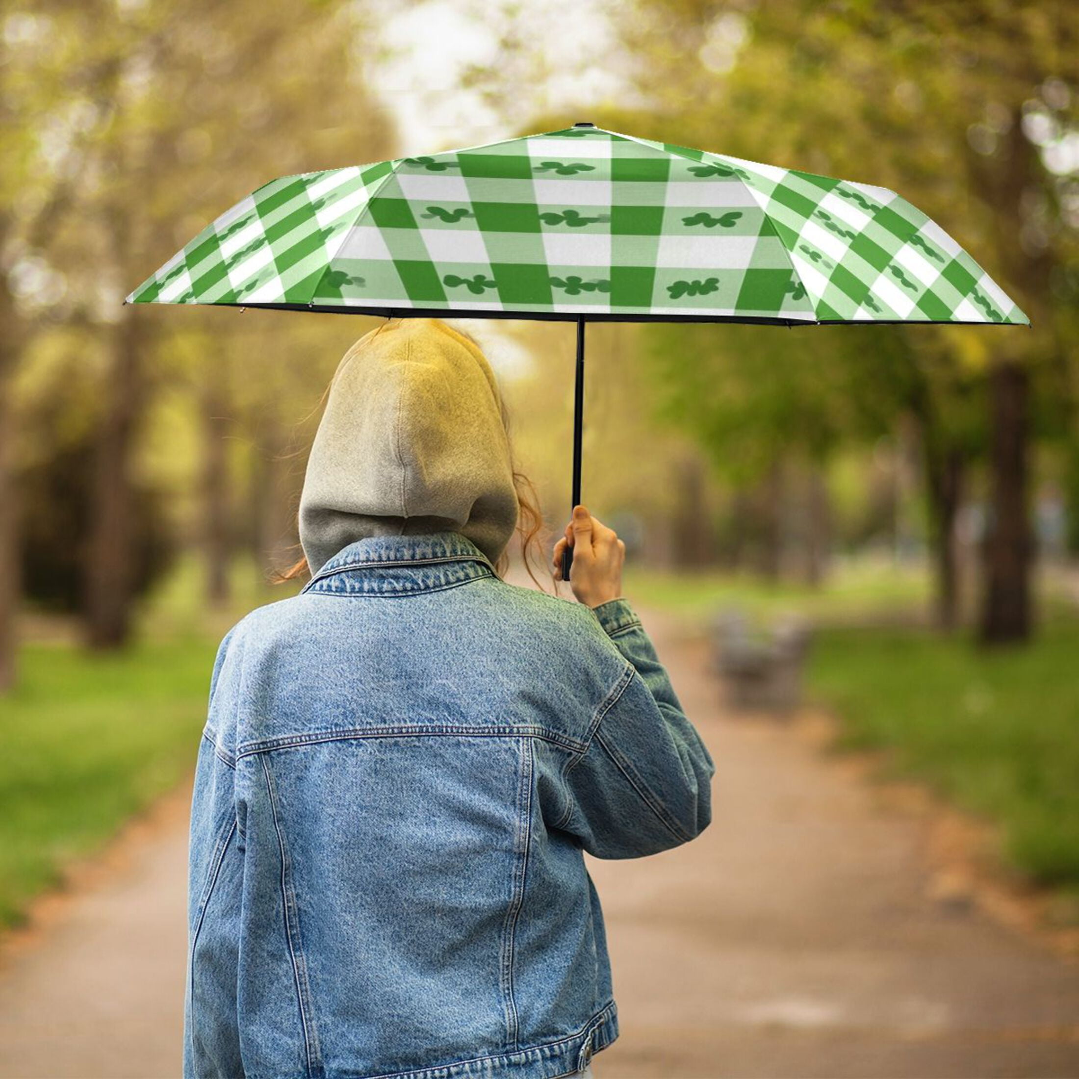 ALAZA St Patricks Leaf UPF 50+ Compact Folding Umbrella for Rain Travel Umbrella Packable