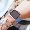 thumbnail image 4 of Correa de reloj deportivo compatible con Watch 38-40 mm Correa deportiva de repuesto de silicona suave Compatible con iWatch Series 5/4/3/2/1, S/M, M/L Ormromra 2033269-10, 4 of 9