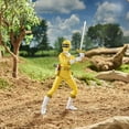 thumbnail image 4 of Power Rangers Lightning Collection, Ranger Zeo jaune, figurine articulée premium de 15 cm de collection avec accessoires, dès 4 ans, 4 of 9