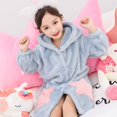thumbnail image 3 of Pijamas de invierno para bebé, bata con capucha de dibujos animados, ropa de dormir para niña y niño, toallas de baño de calidad, ropa de pijamas Albornoz suave para niños, 3 of 4