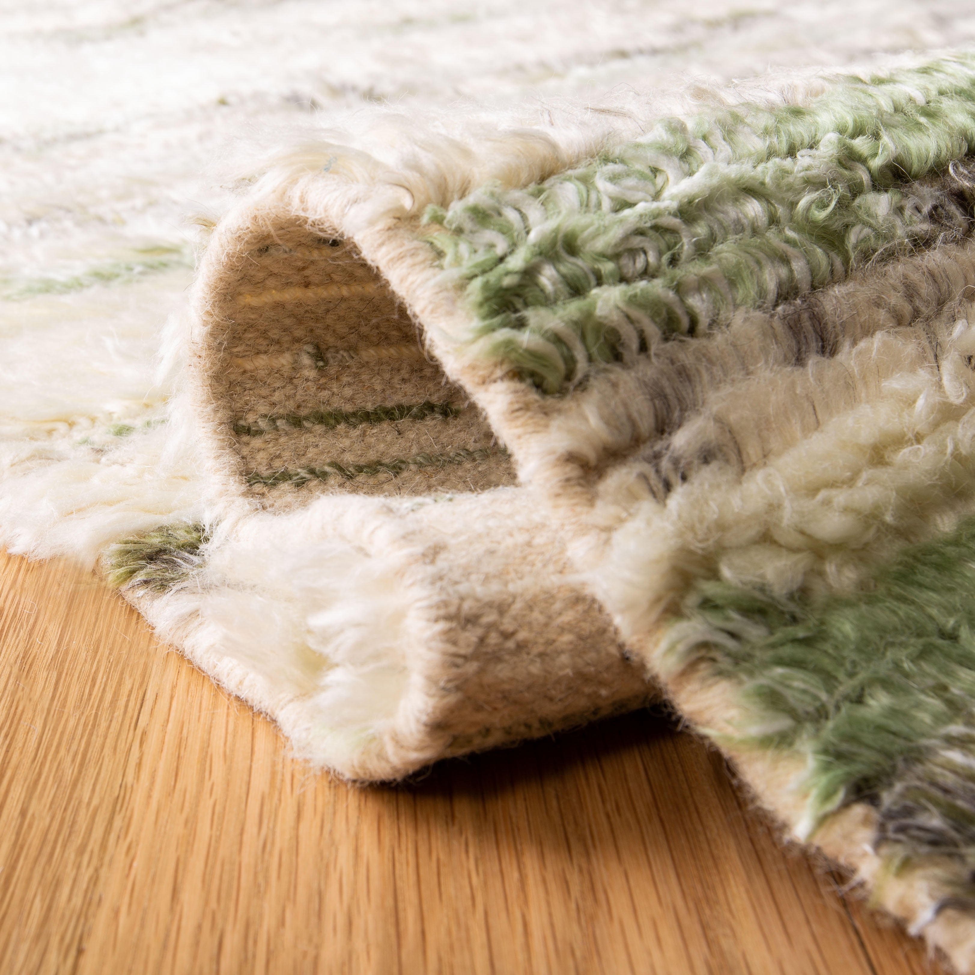 Safavieh Manhattan Ben Abstract Runner Rug, Ivory/Green, 2'3" x 8'