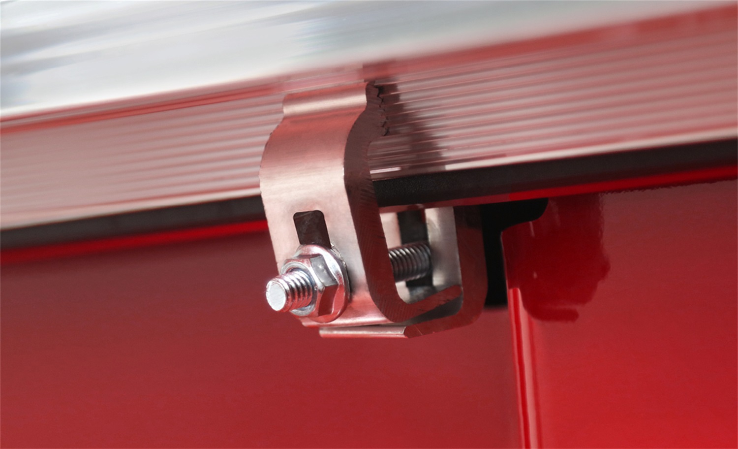 Access Tonnosport 17 Nissan Titan 5 1 2ft Bed Clamps On W Or W O Utili Track Roll Up Cover Walmart Com Walmart Com