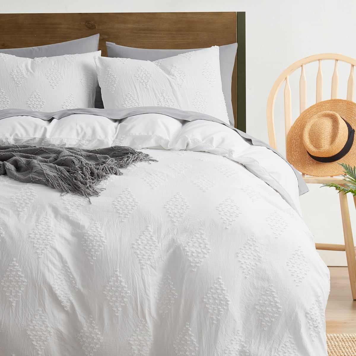 Nestl Boho 3 Piece Duvet Cover Set, Tufted Embroidery Double Brushed Duvet Cover with Button Closure with 2 Pillow Shams, Twin (68"x90") - White